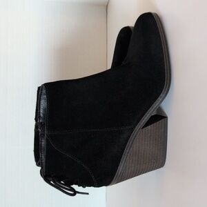 LUCKY BRAND Women's Mikasi Lace-Up Wedge Heel Booties